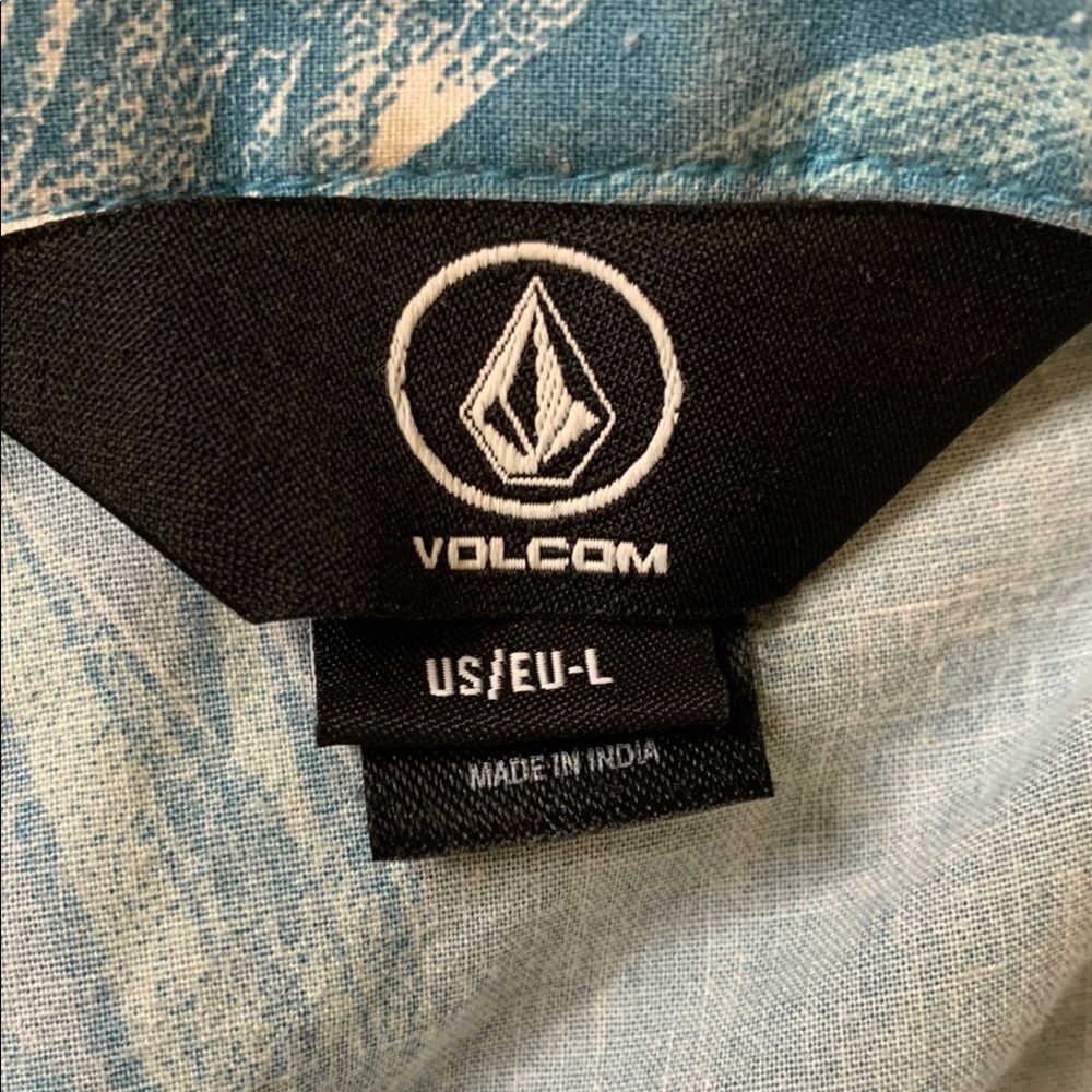 Volcom Blue Patterned Shirt - Picture 3 of 11